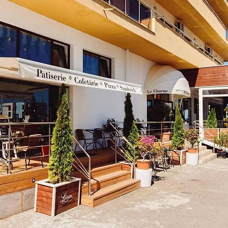 Ferienwohnung Summerland Luxury Velvet Front Sea View Mamaia Exterior foto