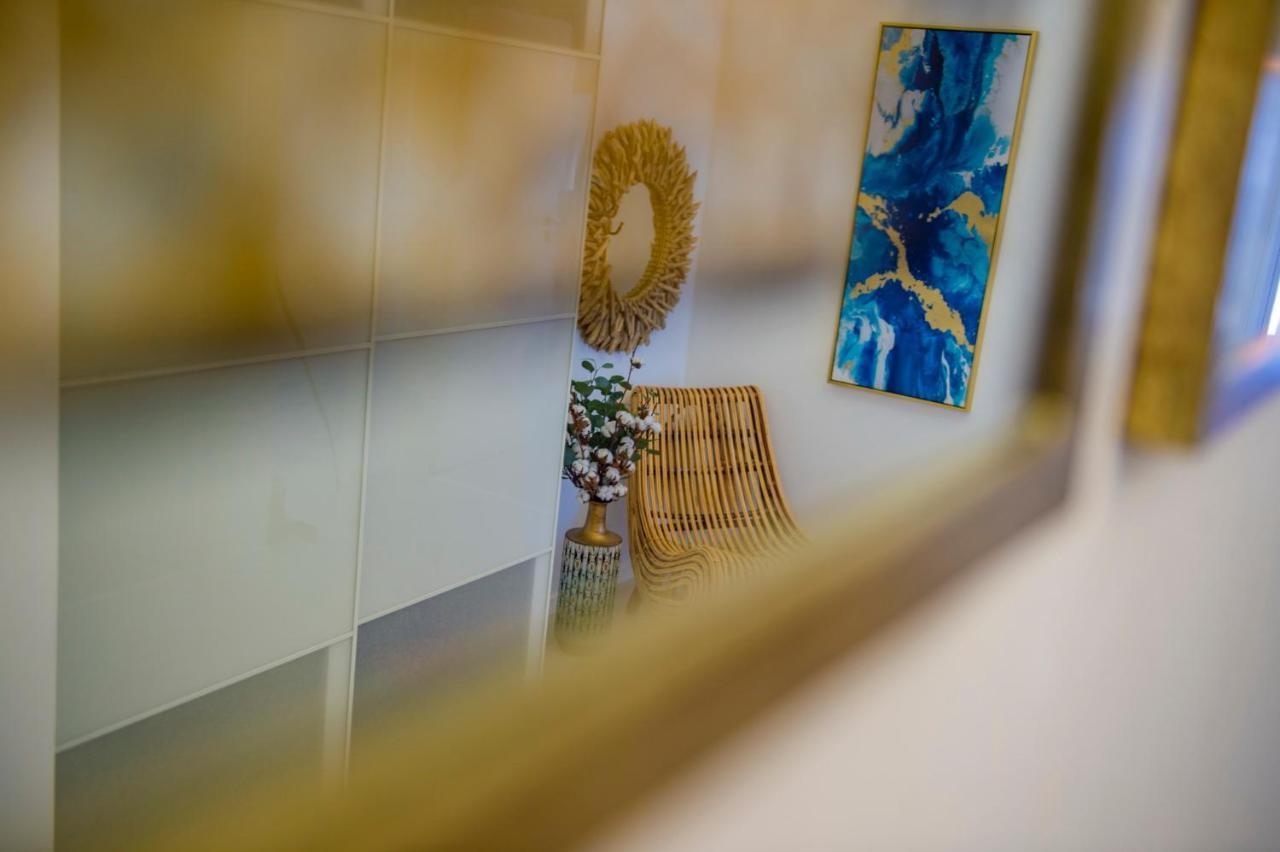 Ferienwohnung Summerland Luxury Velvet Front Sea View Mamaia Exterior foto