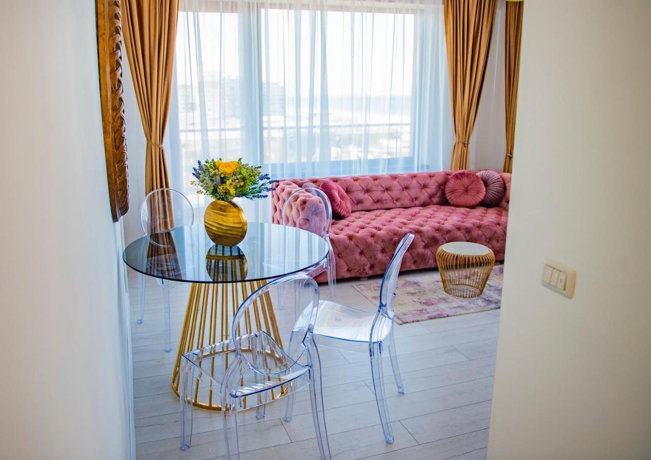 Ferienwohnung Summerland Luxury Velvet Front Sea View Mamaia Exterior foto