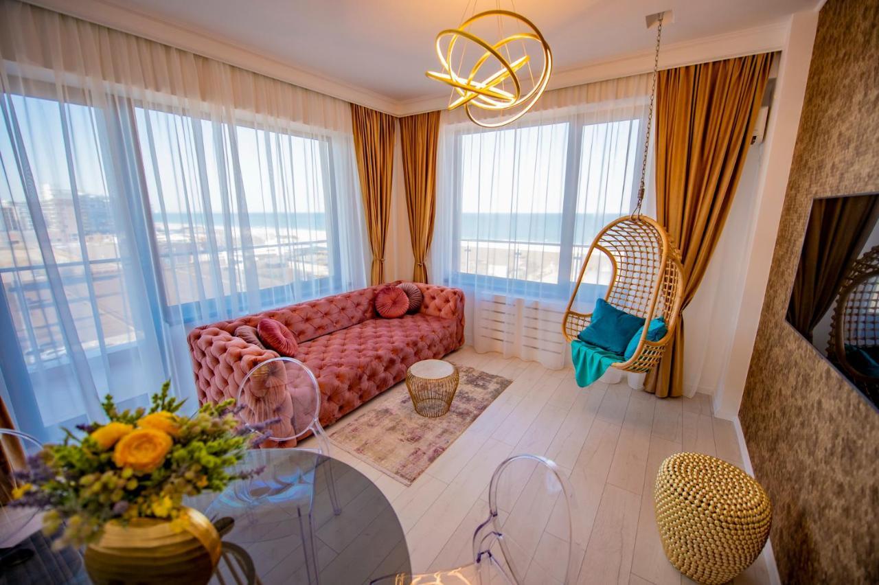 Ferienwohnung Summerland Luxury Velvet Front Sea View Mamaia Exterior foto