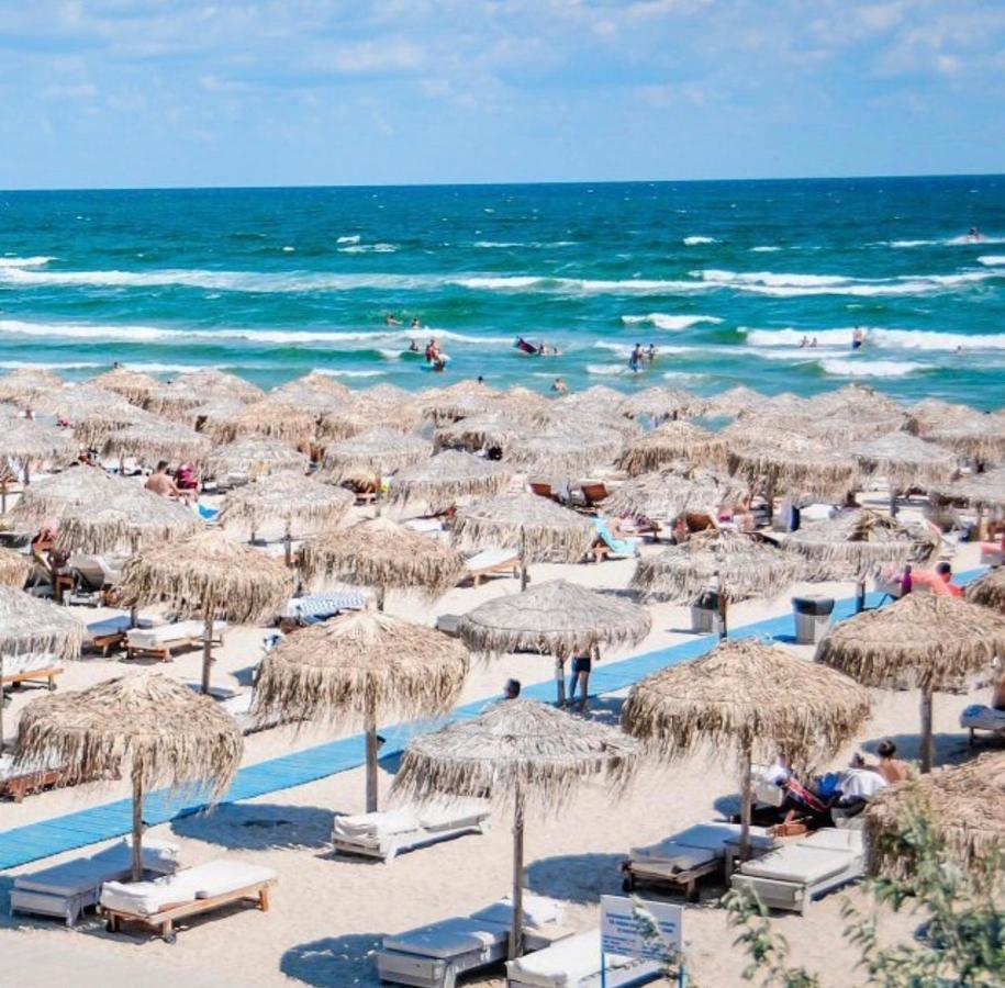 Ferienwohnung Summerland Luxury Velvet Front Sea View Mamaia Exterior foto
